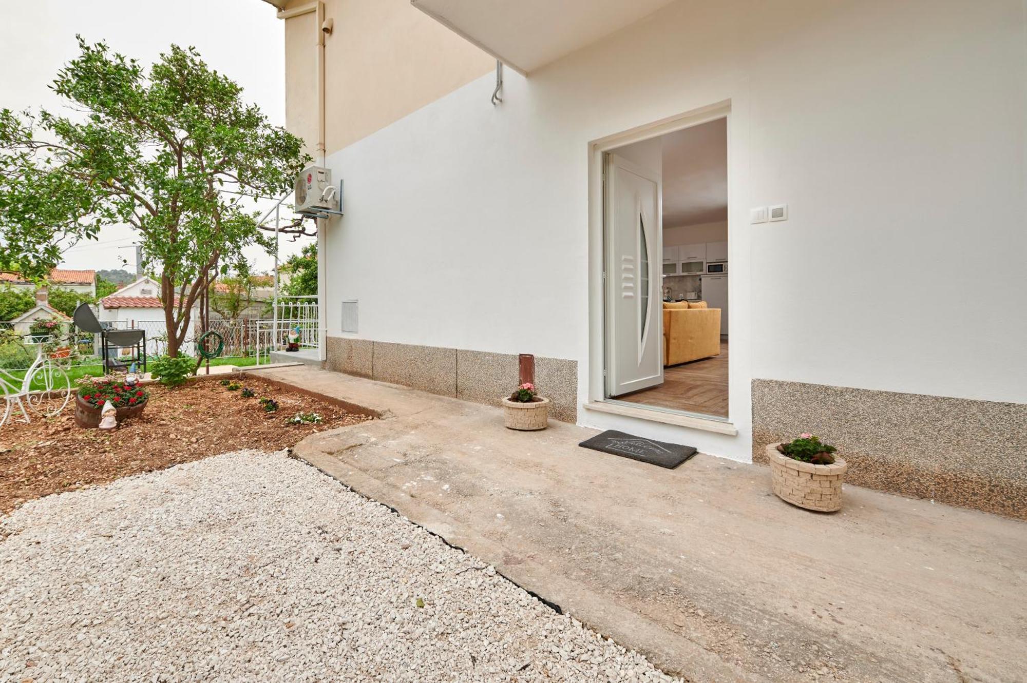 New 4* Apartman Zoa In Trogir Luaran gambar